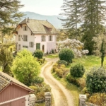 Maison 12 pièces  à acheter à Veyrier
