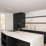 Appartement 8 pièces  à acheter à Genève