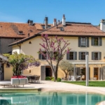 Maison 12 pièces  à acheter à Troinex